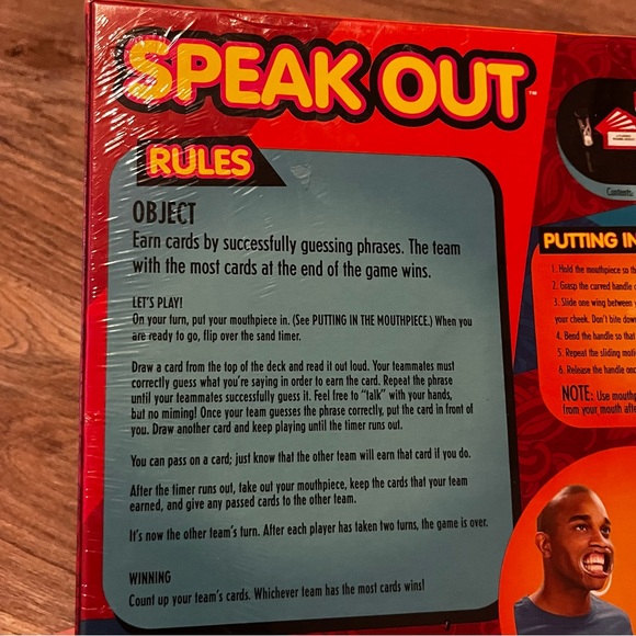 Hasbro Speak Out Game Board with 10 Mouthpieces Brand New/Sealed - Picture 6 of 7